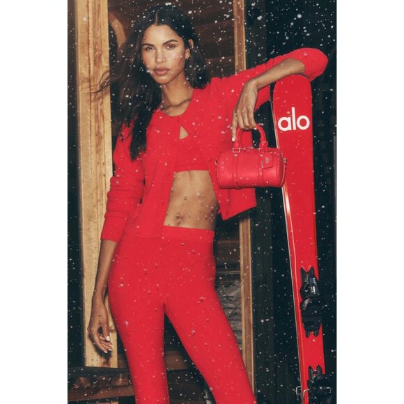 ALO Yoga Mini Voyage Bag in Italian Red Leather - Picture 4 of 9